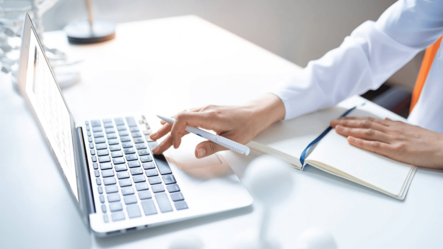 The-key-role-of-Regulatory-Affairs-from-drug-development-to-commercialization-900x506