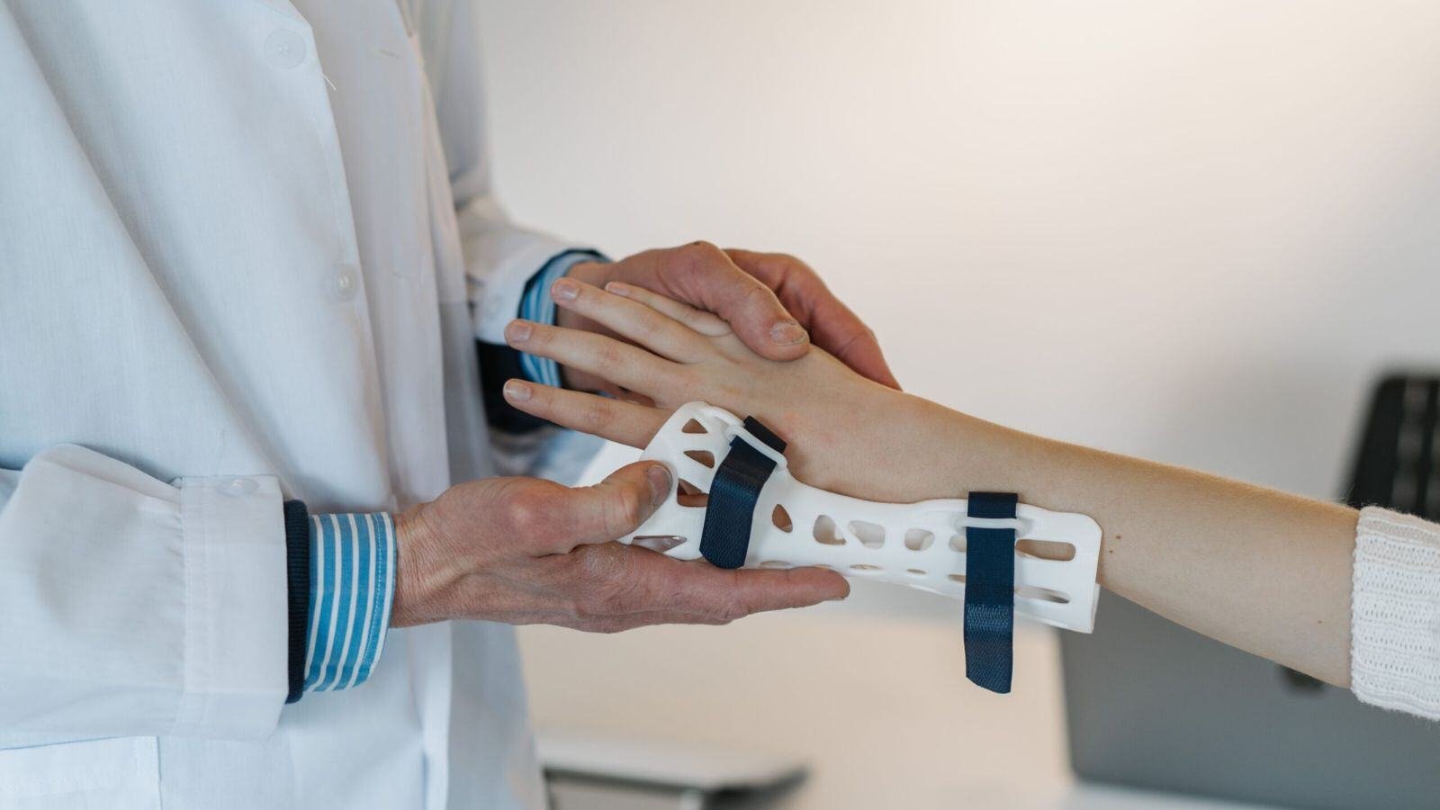Webinar - 3D Printing in the Healthcare world - QbD Group (1)